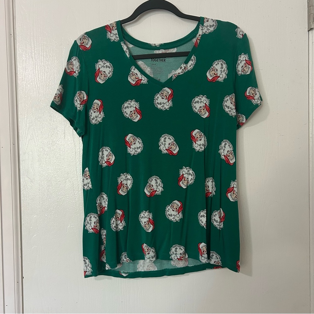LuLaRoe Green and Red Graphic Short Sleeve Top - Santa